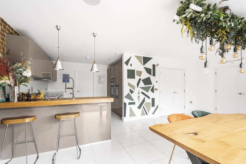 Kitchen Dining room
