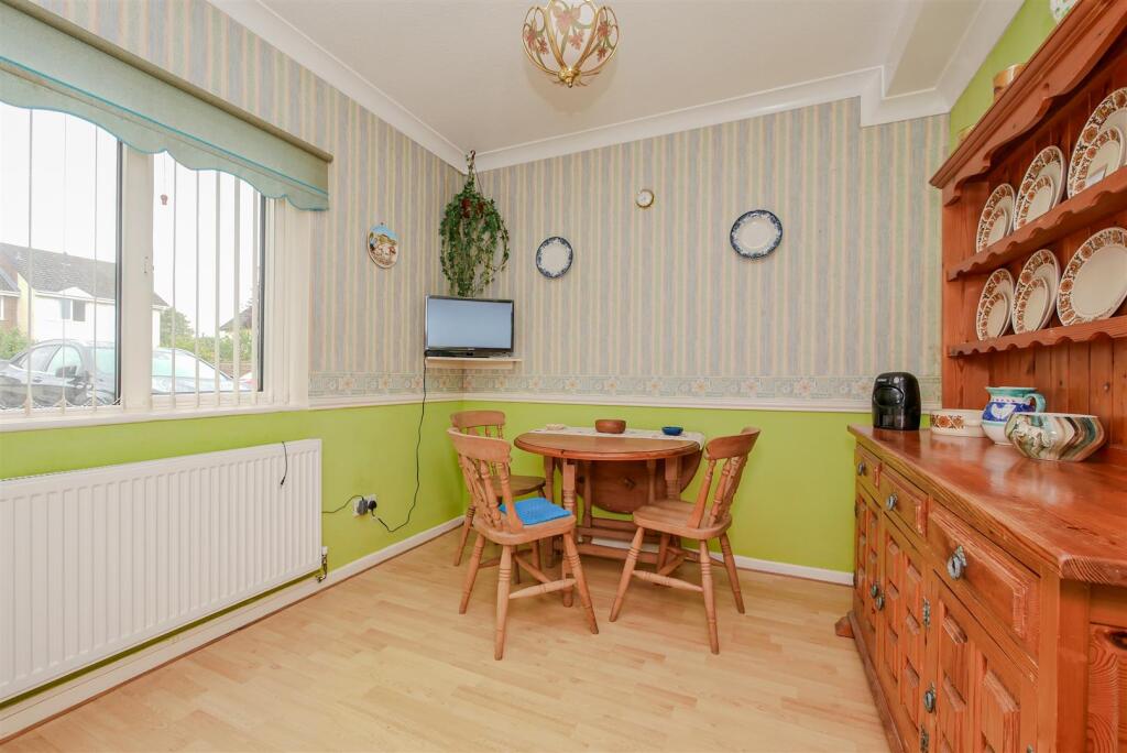 Breakfast Room