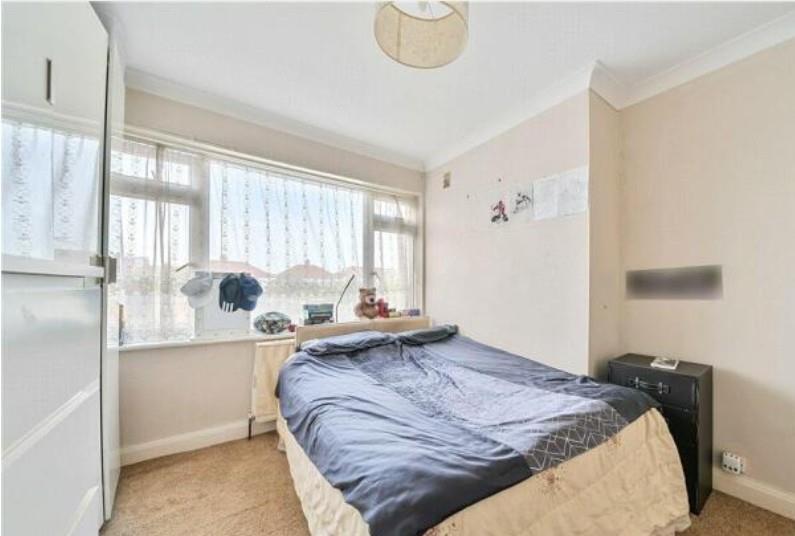 42 Orchard Close - 7.jpg