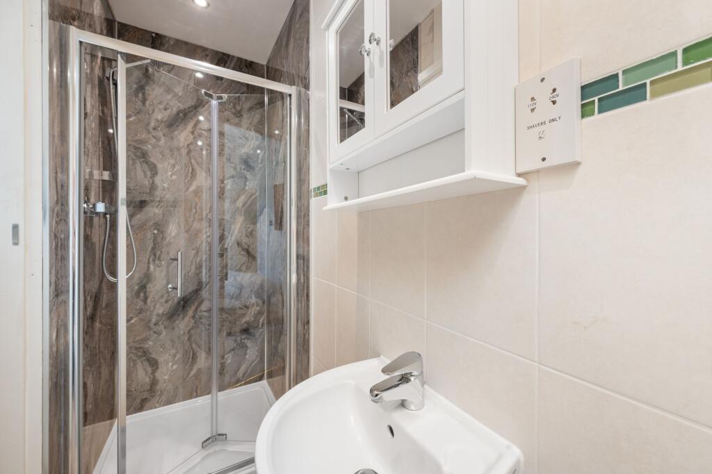 Bedroom One En Suite