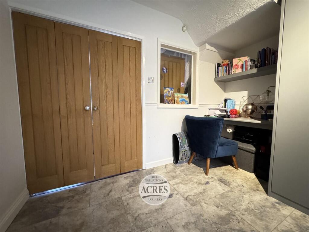 IMG_7102 (Large).jpg