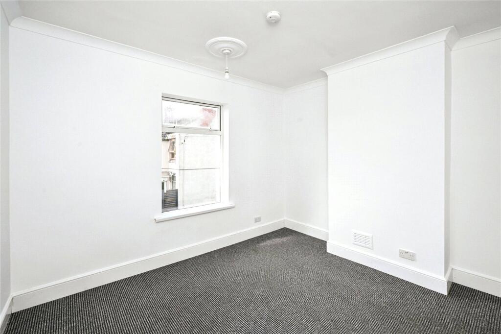 Tf F2- Bedroom