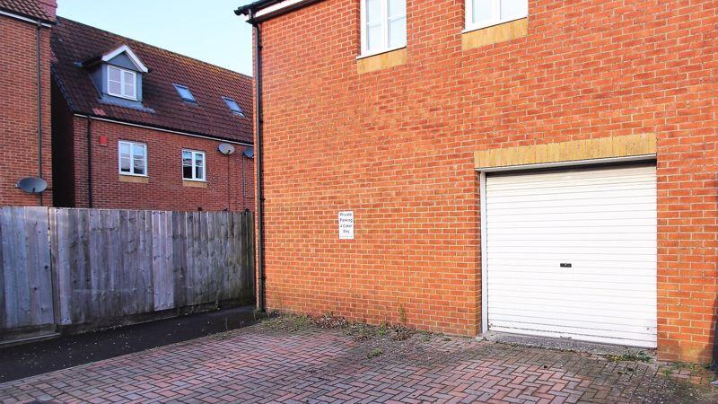 Garage &amp; Parking Space