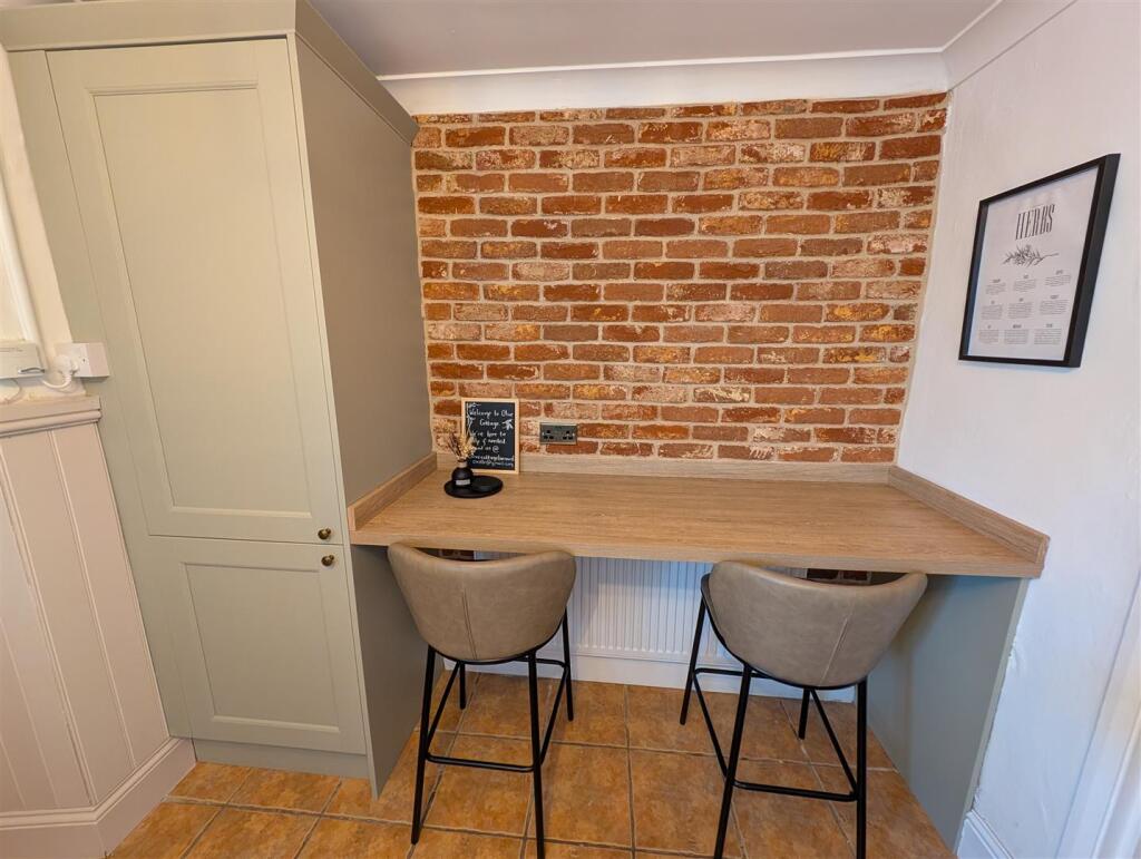 Kitchen/Breakfast Room