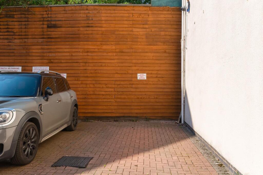 0C6SBV - External F.jpg