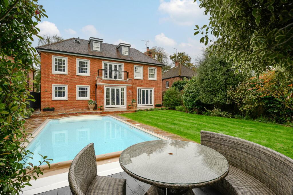 Heated Swimming Pool