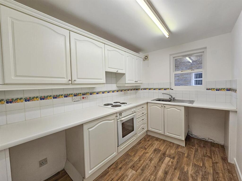 1 bed apartment, Silsden
