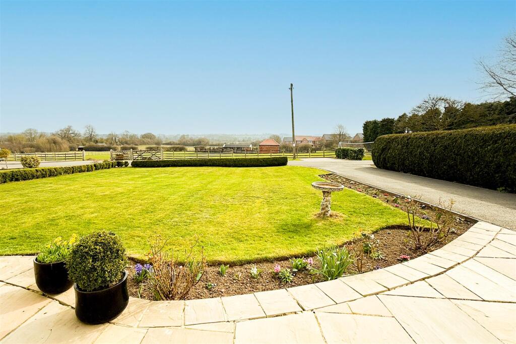 11 The Drive Front View 48.jpg