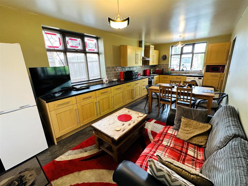 Kitchen / Diner