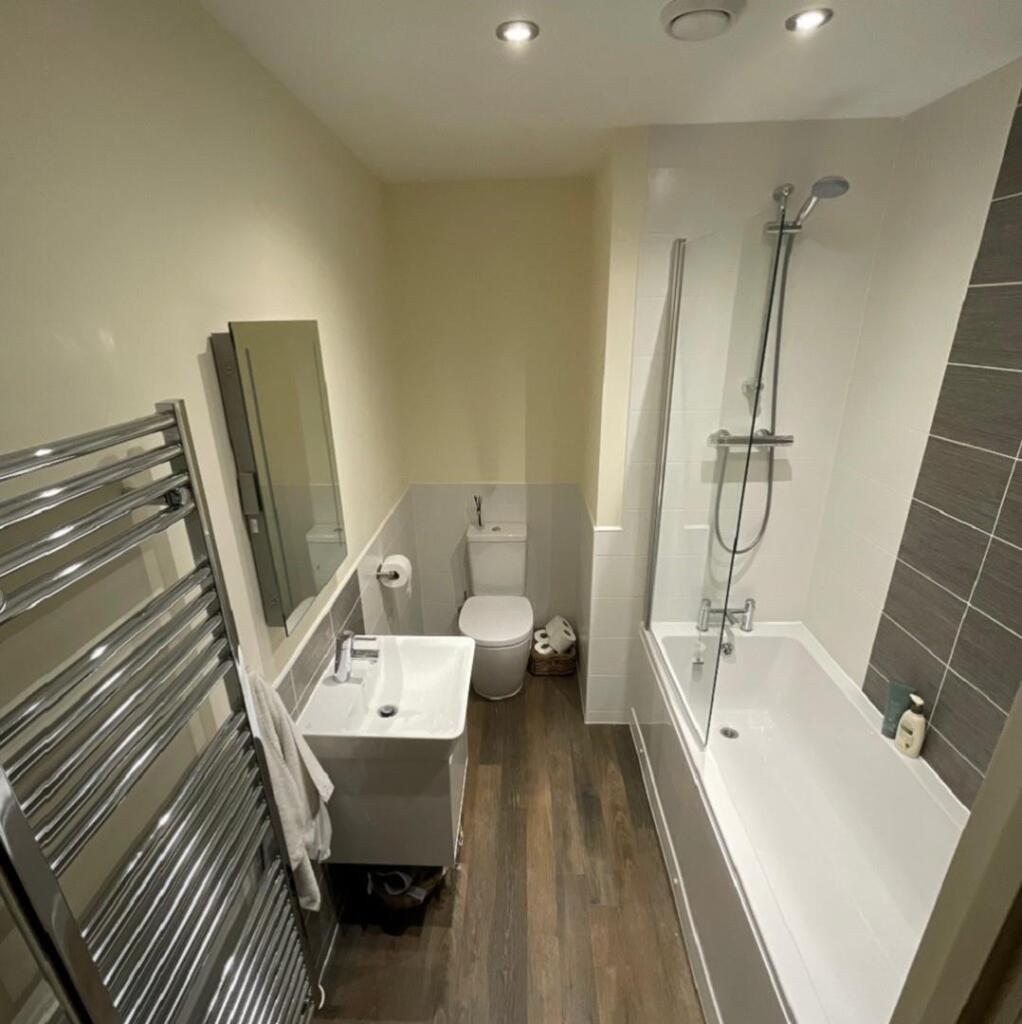 Chantry bathroom.jpg