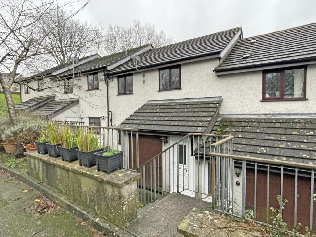 Mosses Court 6 - Front.jpg