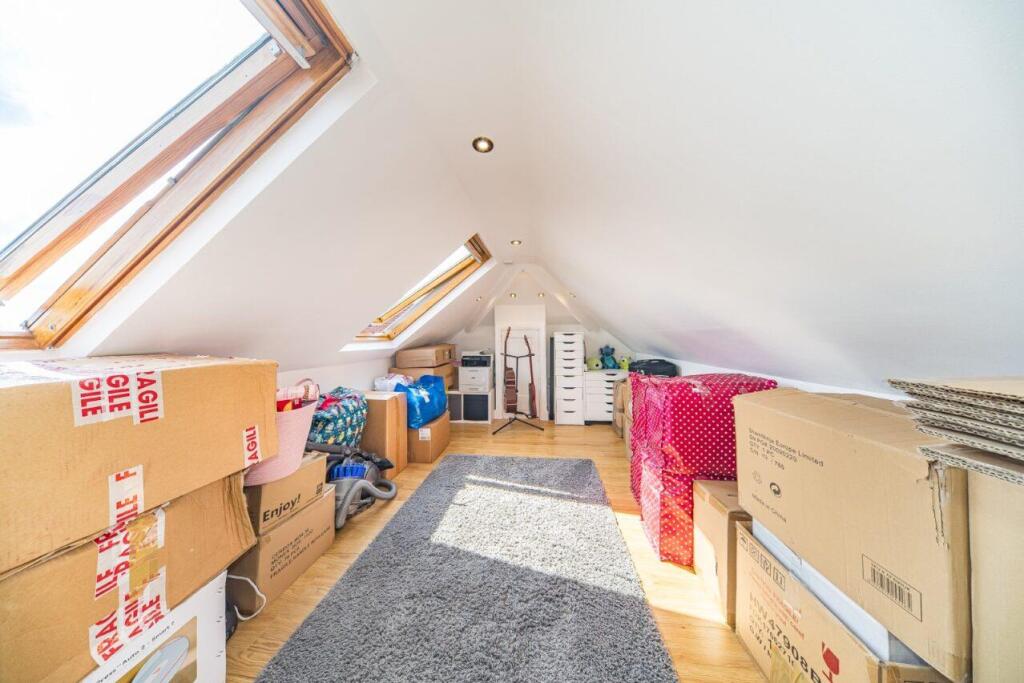 1 Longview Drive loft.jpg