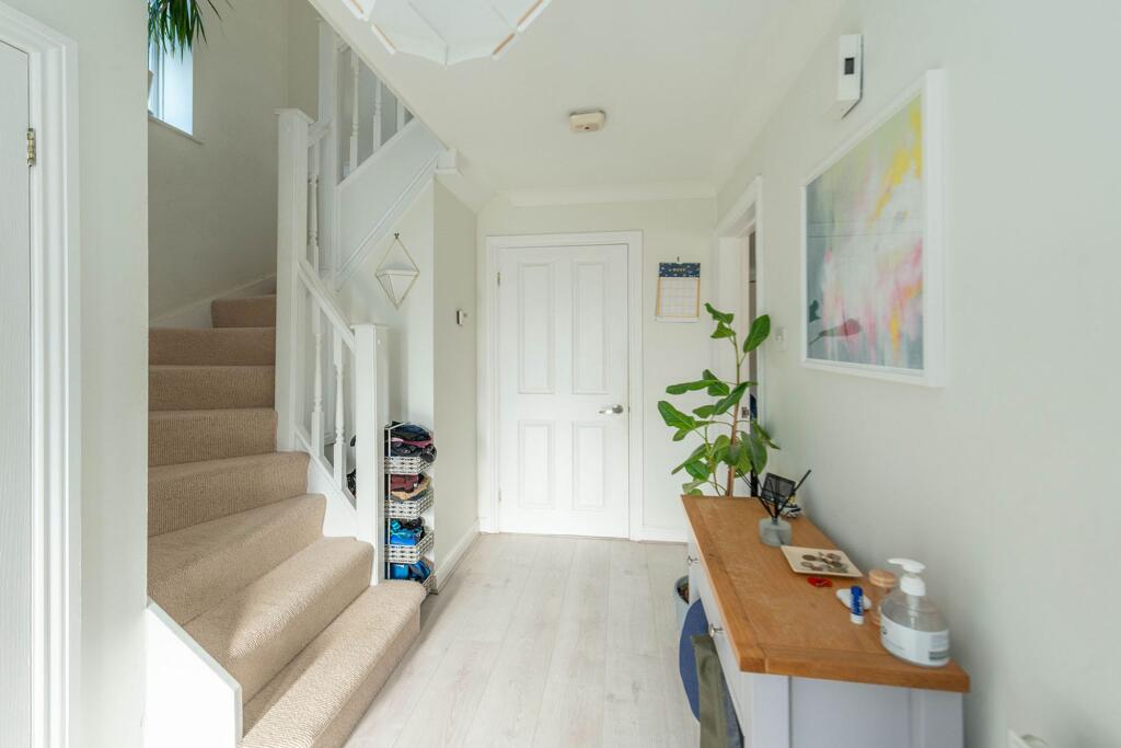 ENTRY HALLWAY AND LANDING