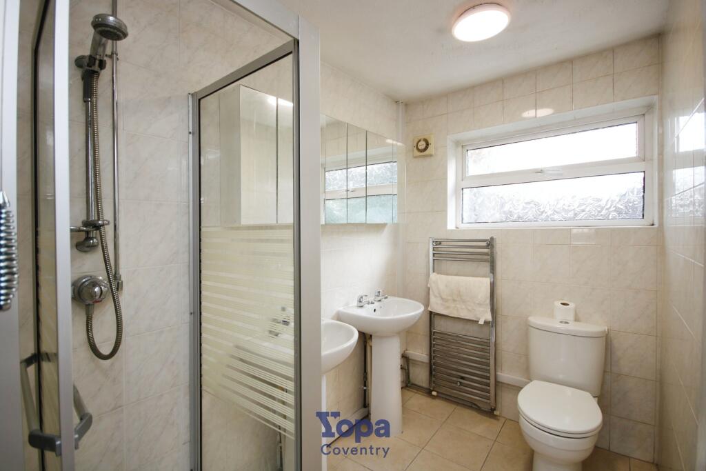 52d3435e-Shower 20Room.JPG