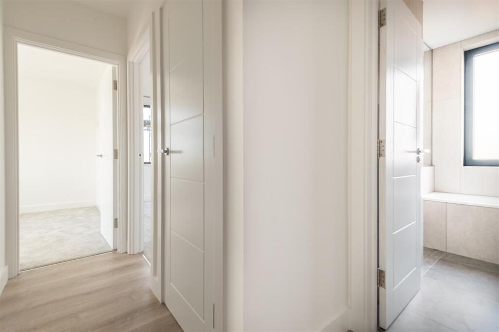 Flat 26 004.JPG