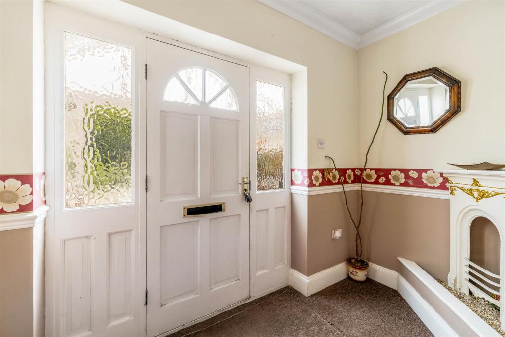 Chestnut Lodge (Gipsey Bridge)-20.jpg