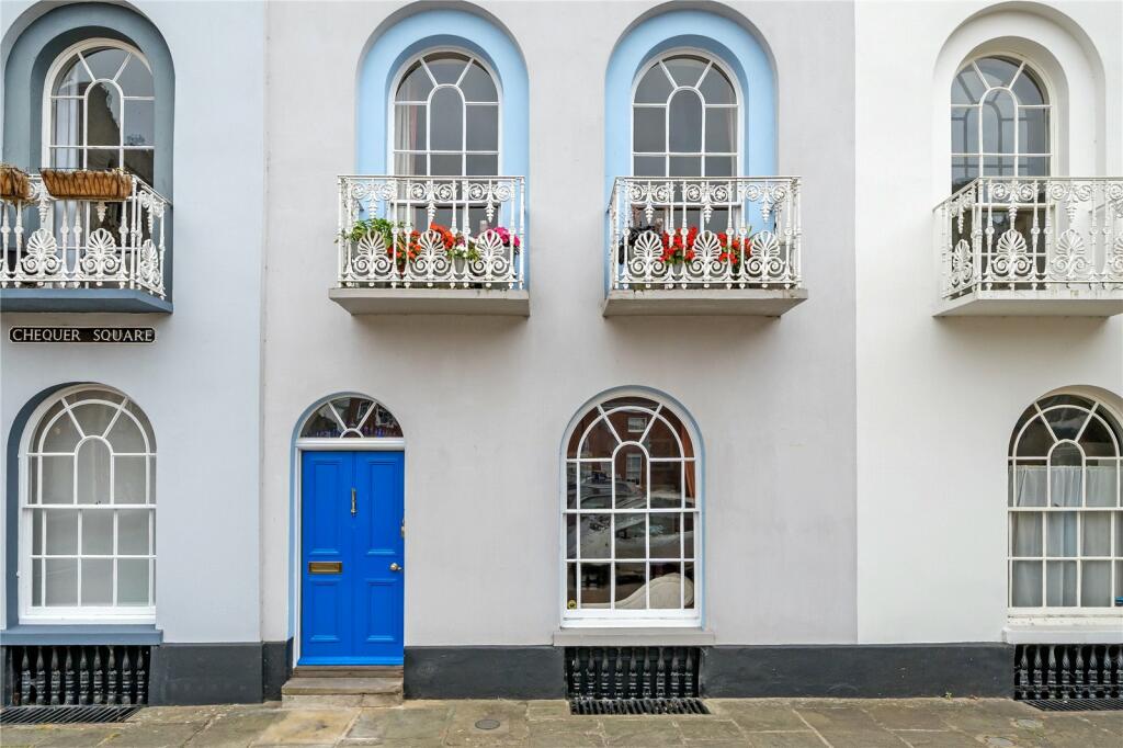 1 Chequer Square