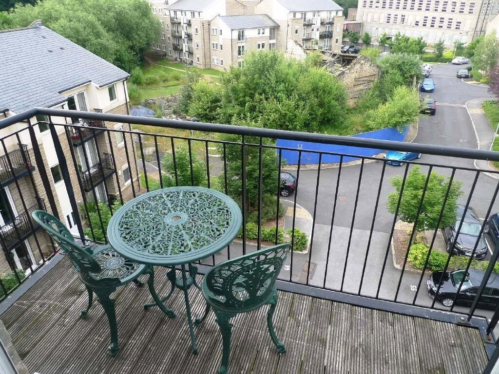 12 tHACKRAY IMG_9...