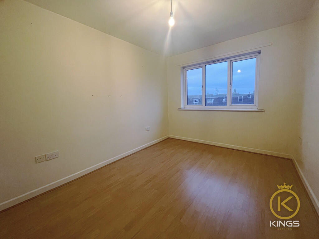 11 KIDSON COURT (...