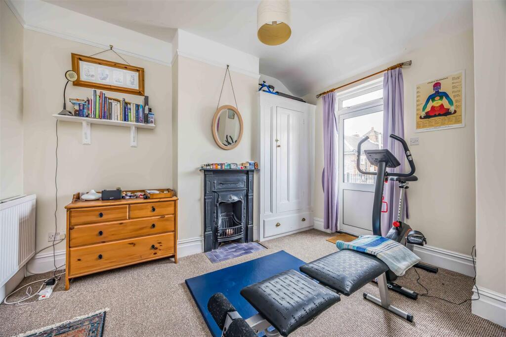 42 Haslemere Road, Southsea-Small-PorticoMarketing