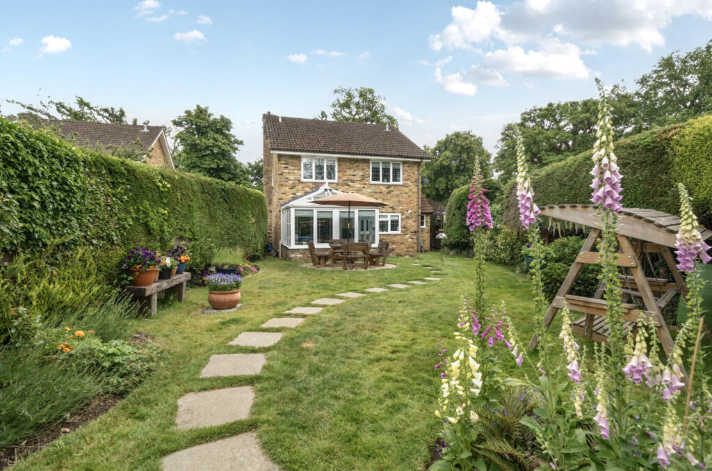 1301832-20-684049...