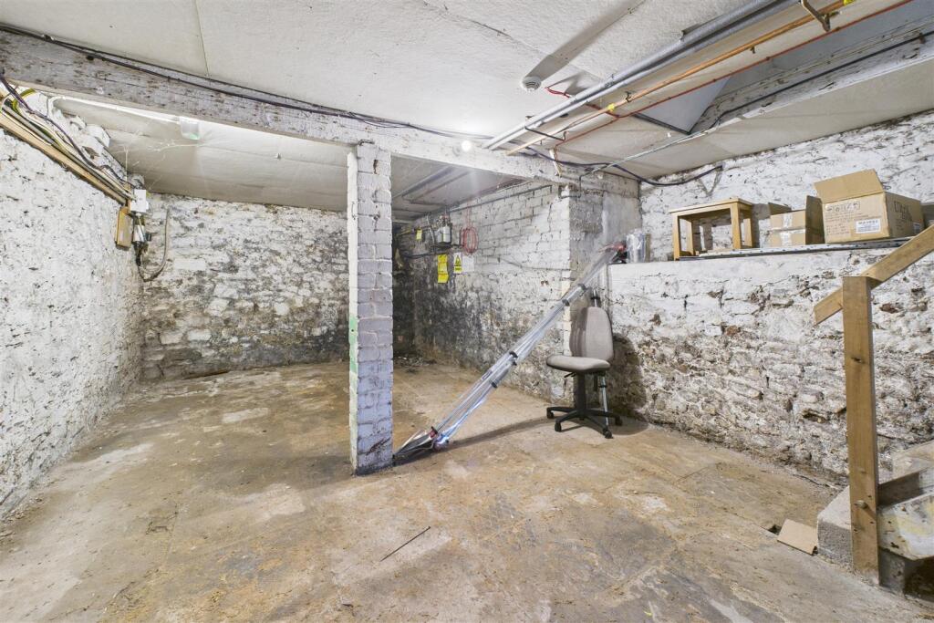 11 Osborne Villas, Kingsdown, Bristol BS2 8BP | Fr