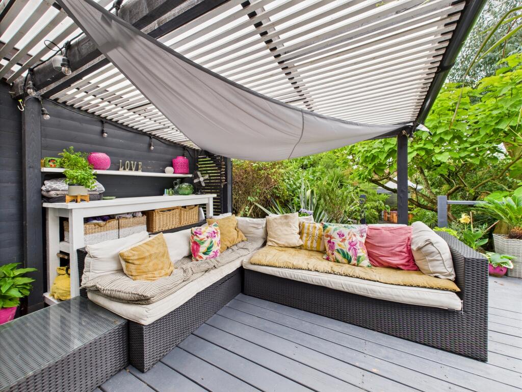 CAM05192G0-PR0116-STILL023