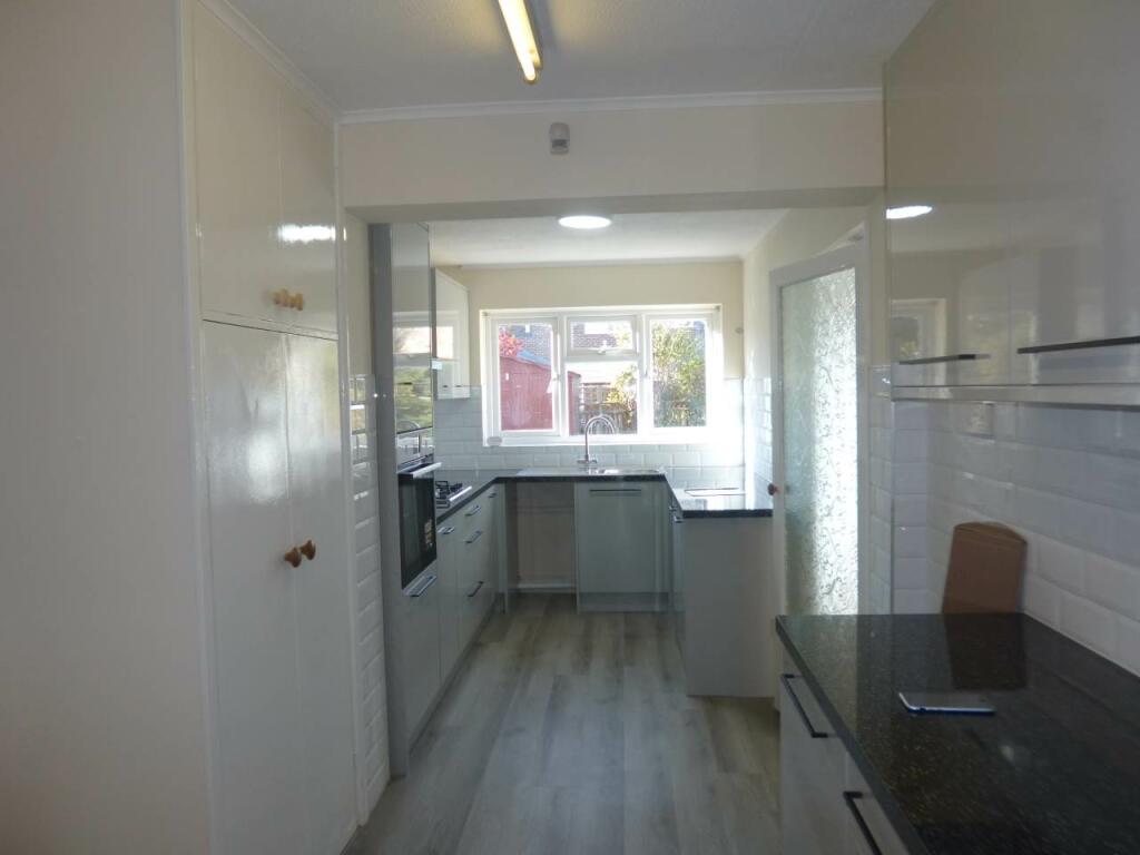 Shirely Close Kitche
