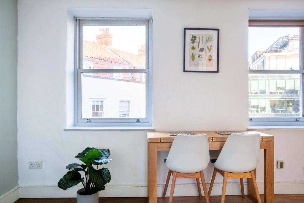 Boardwalk - Victoria Street-2.jpg