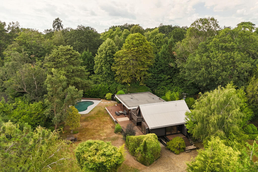 297640 - a0OP6000008p68QMAQ_N64.jpg