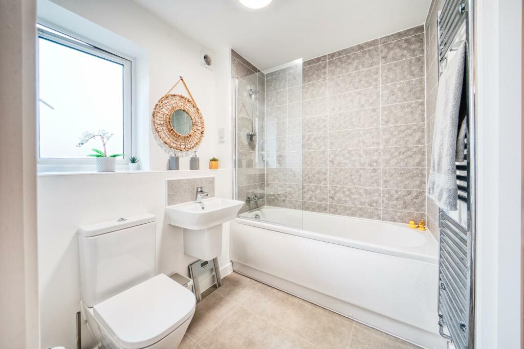 10 Strawberry drive - Mark Templer X PhotoCB 5.jpe