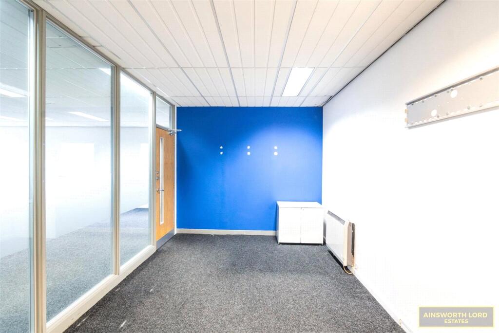 Side Office Space