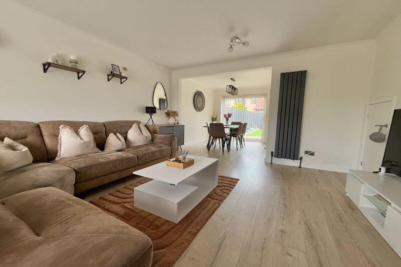 Lounge to Dining Area