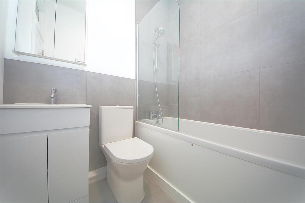 master bathroom.jpg