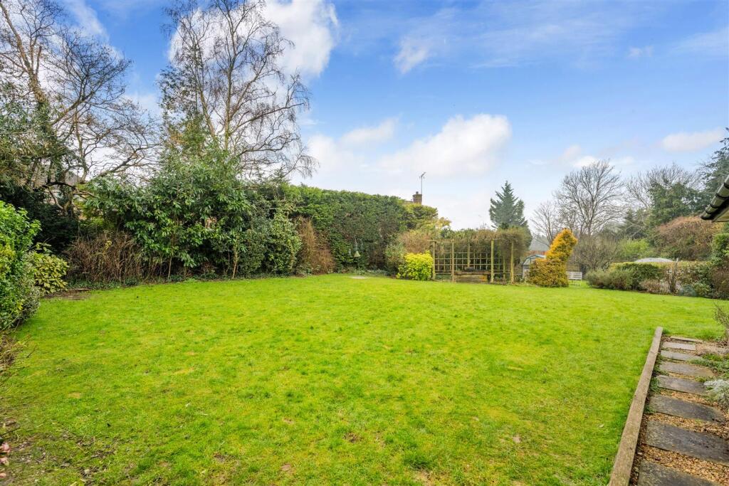 COLMAN CLOSE (13).jpg