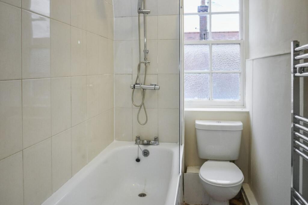 Flat 10 Block A, Peabody Estate, Fulham Palace Road, London W6 9PG