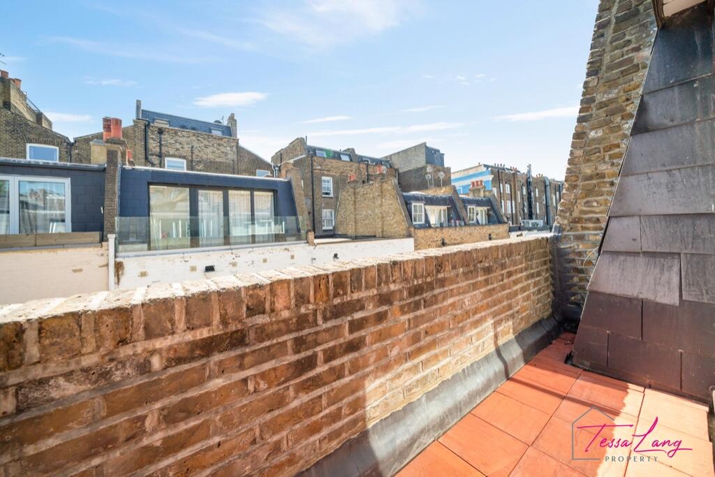 2nd floor balcony