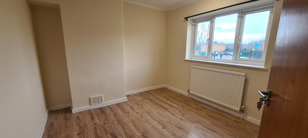 FRONT BEDROOM