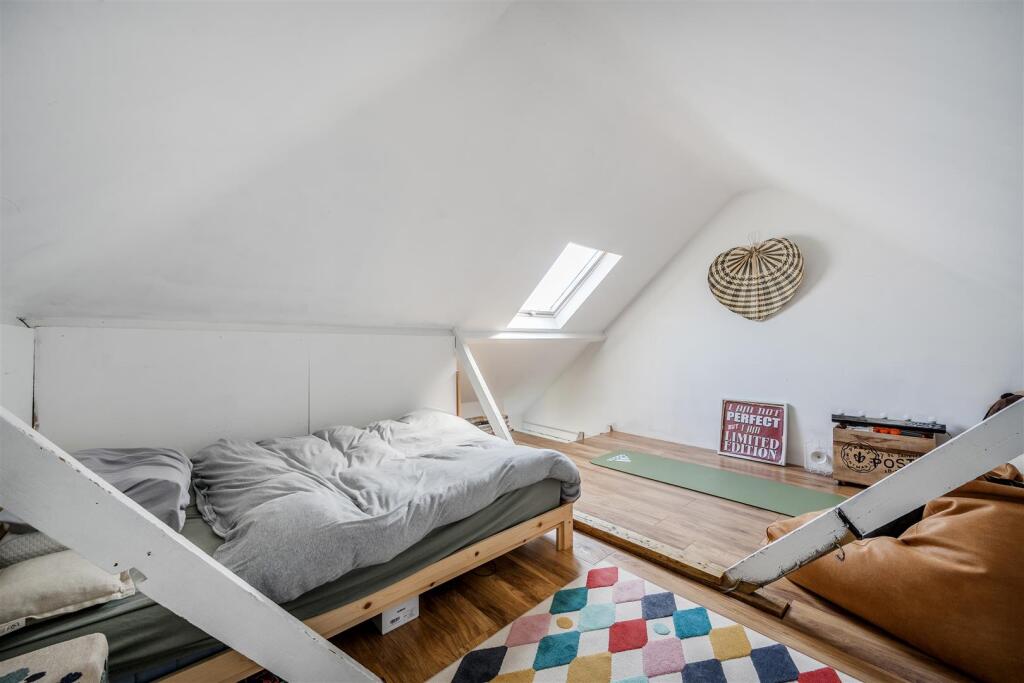 34-682226de148f5-1290452-ARW-34 .jpg