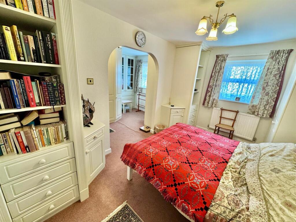 PHOTO-2025-02-20-20-44-29 (7).jpg