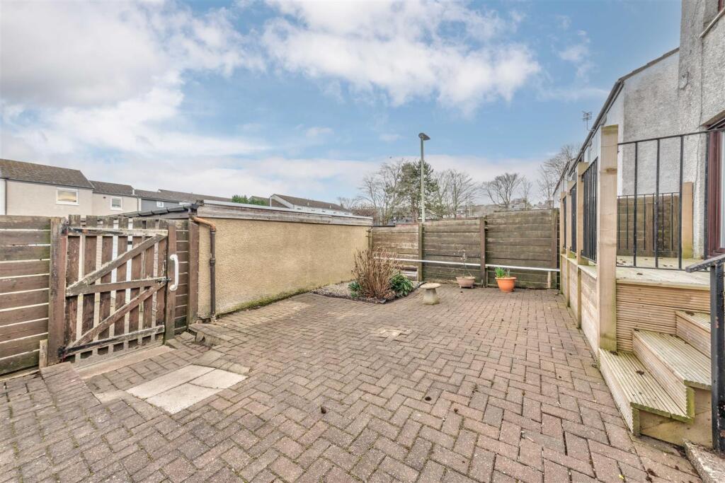 17 Broomlee Road Dundee-18.JPG