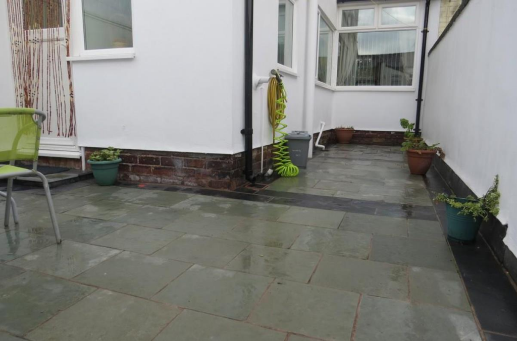 Windleshaw Road Rear Yard