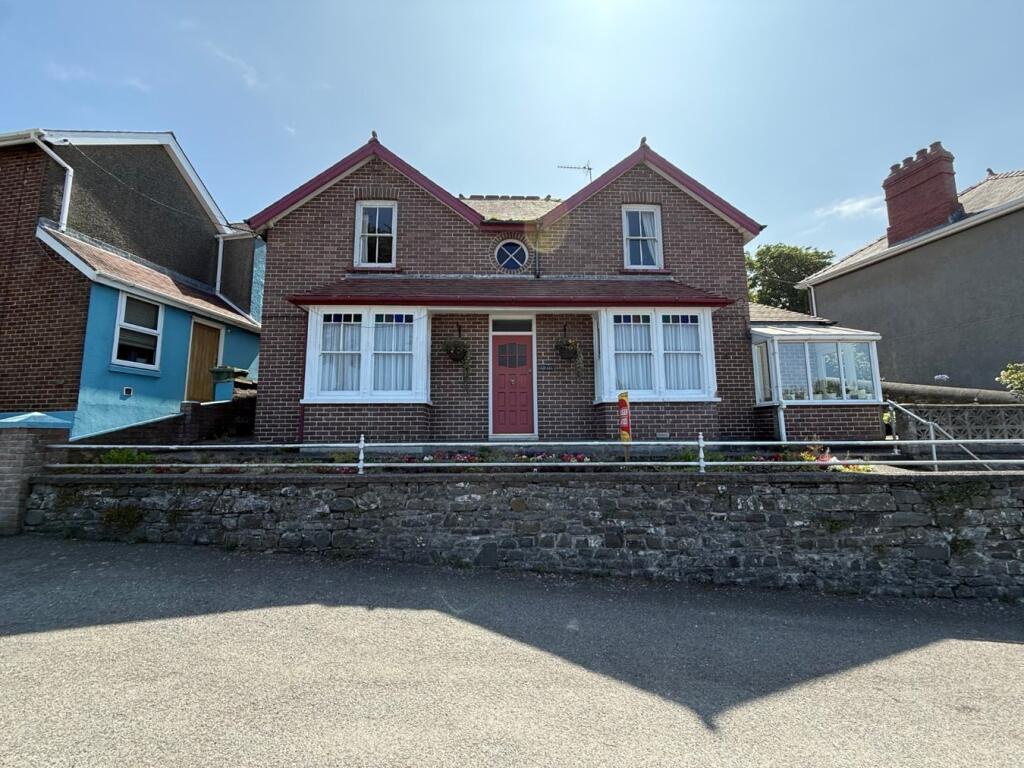 6 North Parade, Aberaeron, SA46
