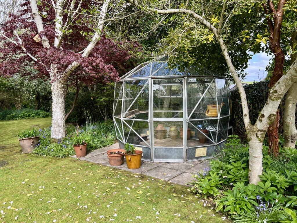 Kirkmulloch, 1 Wayside, Dalry - Williamson and Hen