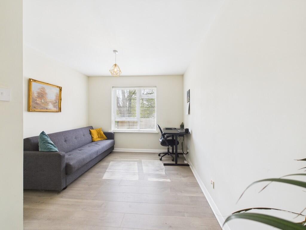 CAM04018G0-PR0208...