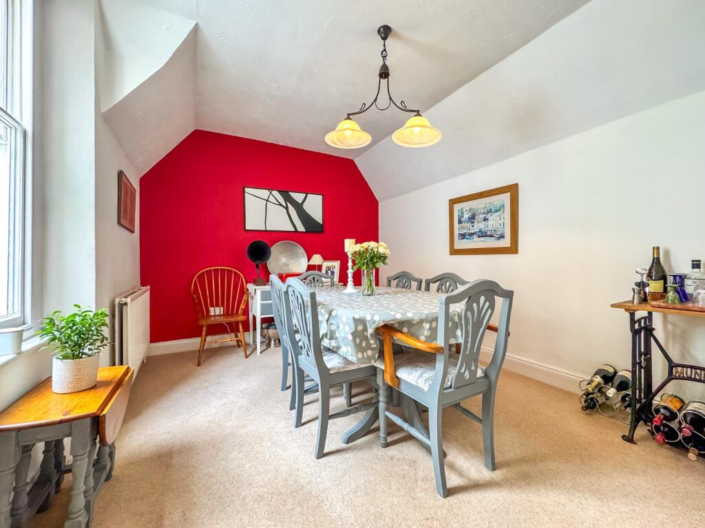 Bedroom 3/Dining Rm