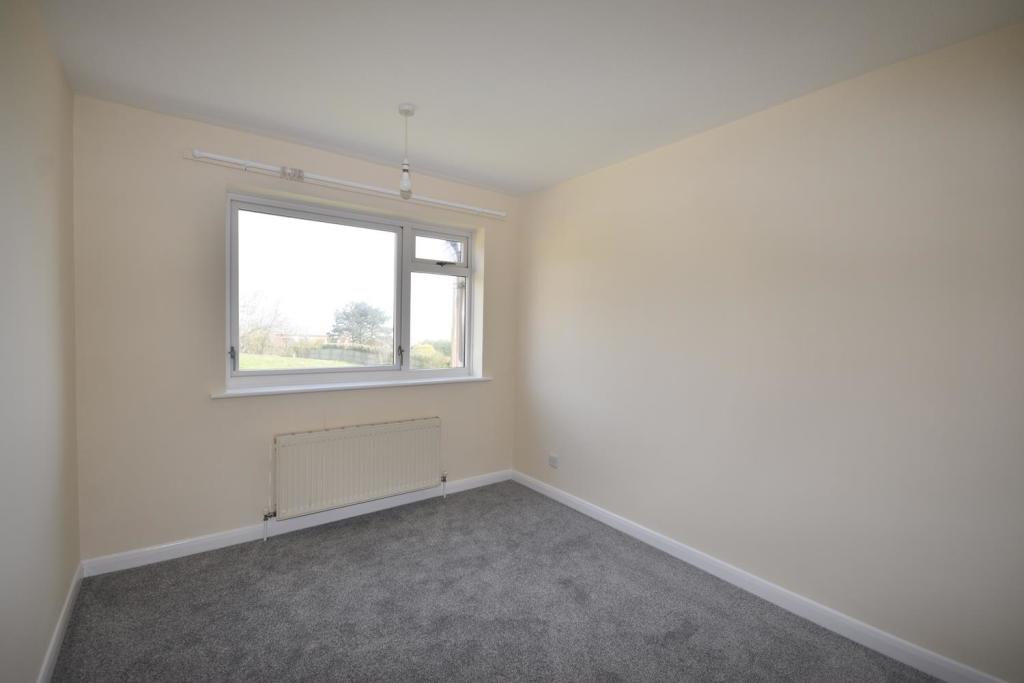 Bedroom 2.JPG