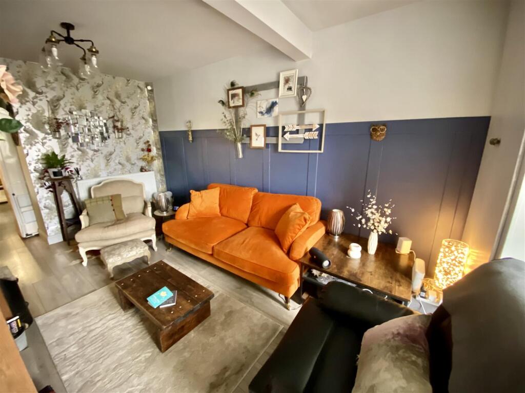 Bramleys Estate Agents - Knowles Hill Road - Dewsb