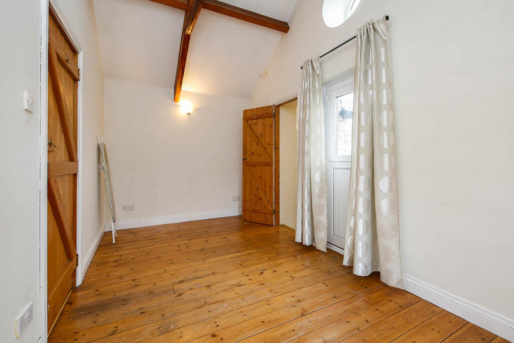 Pic 4 T202502031218.jpg