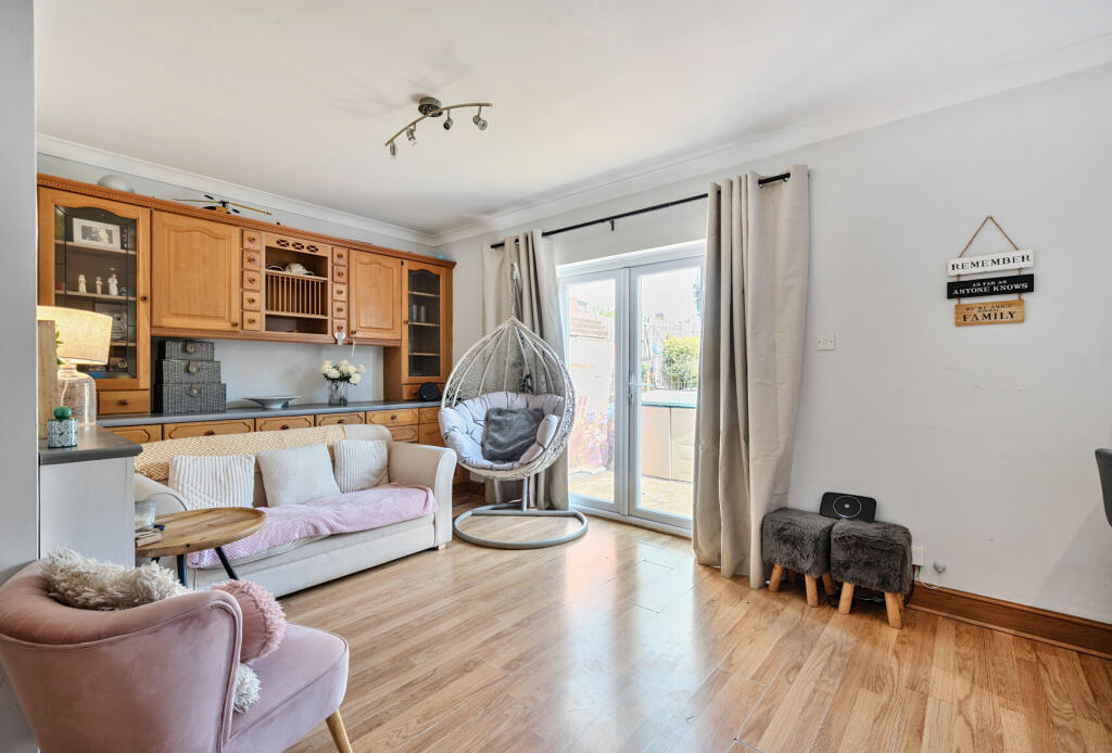 18-681b37dd52a4a-...